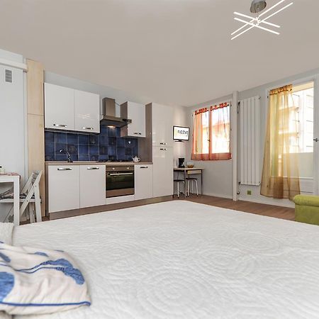 Blue Lagon Five Stars Holiday House Niza Exterior foto